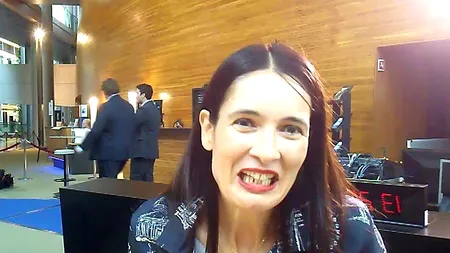 Clotilde Armand a pus gând rău statuilor din Sectorul 1. Incredibilul motiv pentru care a dărâmat-o pe cea din fața Universității Bioterra!