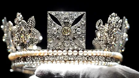 Peste 10.000 de diamante, expuse la Londra, cu prilejul jubileului de diamant al reginei Elizabeth