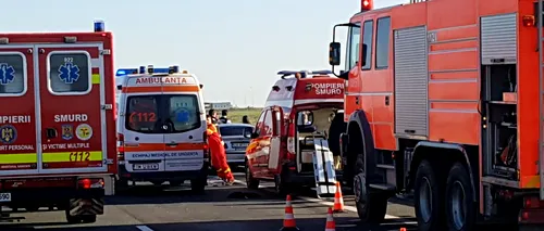 Trafic blocat complet pe A1 după un accident cu un autoturism și un camion