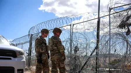 Autoritățile americane lucrează la MILITARIZAREA unor lungi porțiuni din granița cu Mexicul. Numărul de arestări, la cel mai mic nivel în 60 de ani