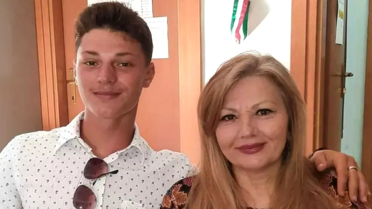 O bunică româncă și nepotul ei dau BAC-ul la un liceu din Italia după ce au fost colegi de bancă