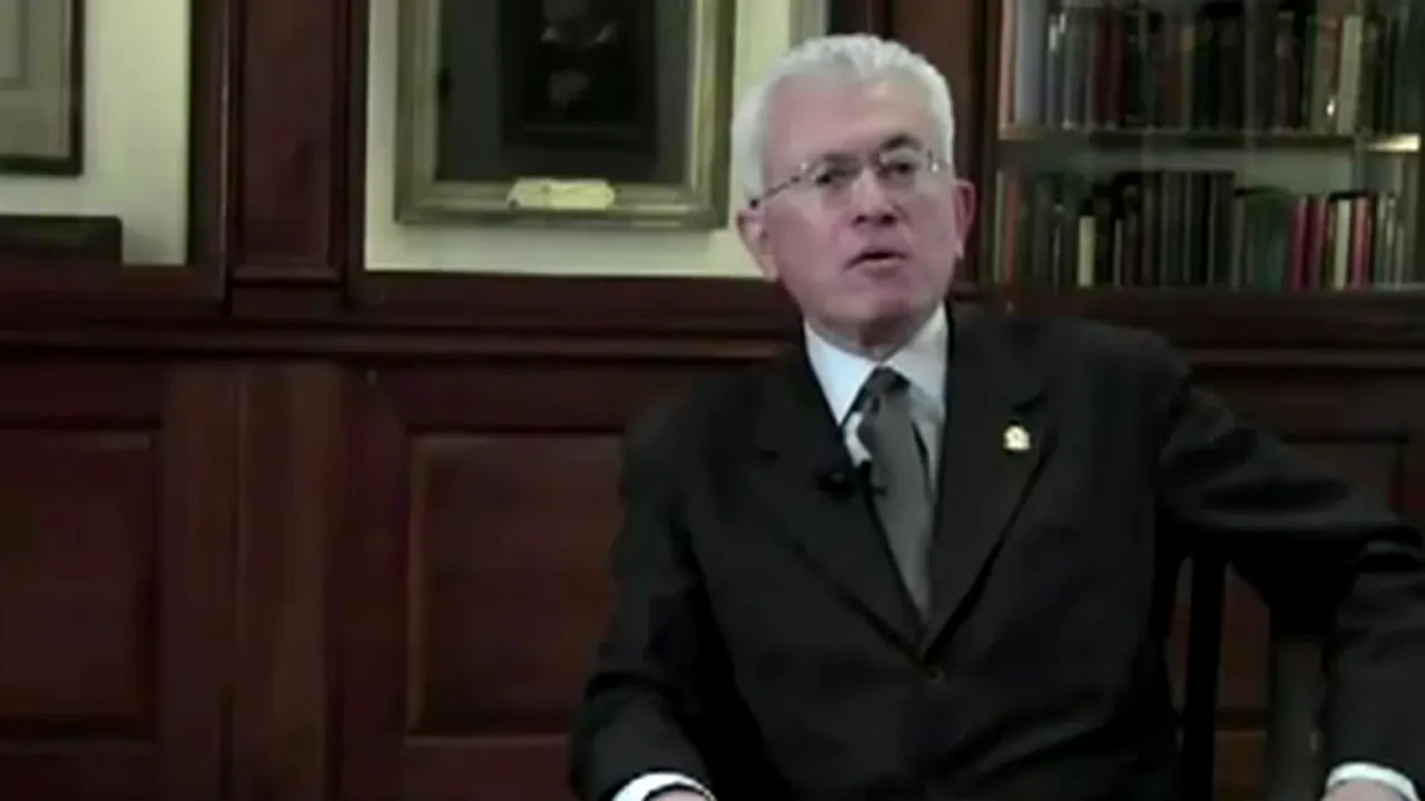 VIDEO - Un fost profesor și consilier al lui Barack Obama s-a întors împotriva lui. 