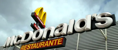 Anunțuri de angajare la McDonald's, cu salariul la vedere. Câți bani oferă gigantul fast-food celor care vor un loc de muncă în restaurantul de la Gara de Nord
