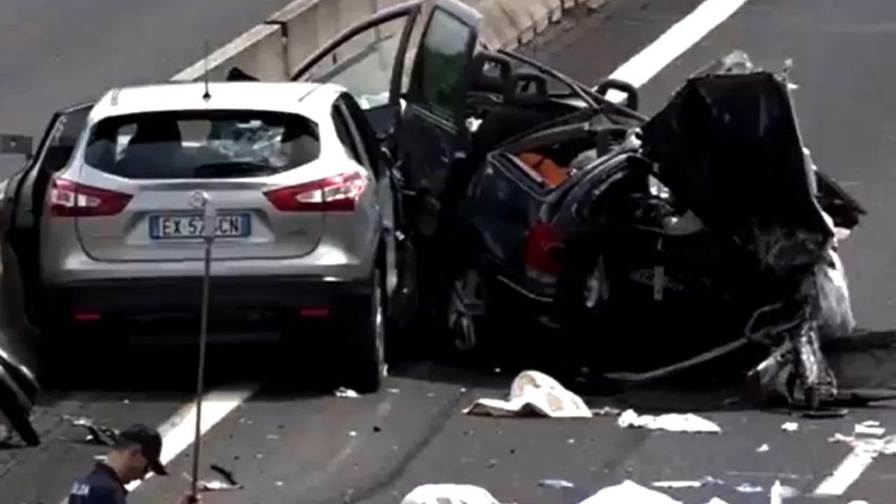 TRAGEDIE IN ITALIA. Patru români, între care un bebeluș și o fetiță de 10 ani, au murit într-un grav accident auto