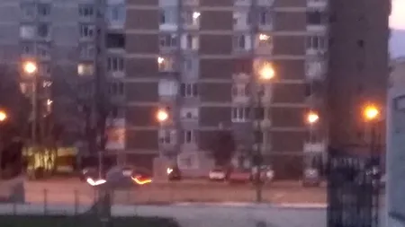 POVESTE SFÂȘIETOARE: O bătrână de 83 de ani din Brașov, izolată la bloc, a strigat de la fereastră: „Vă rog din suflet! Îmi este foame! Vă dau banii la pensie”