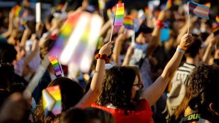 Un tânăr din București susține că a fost umilit la o secție de Poliție din cauza orientării sale sexuale