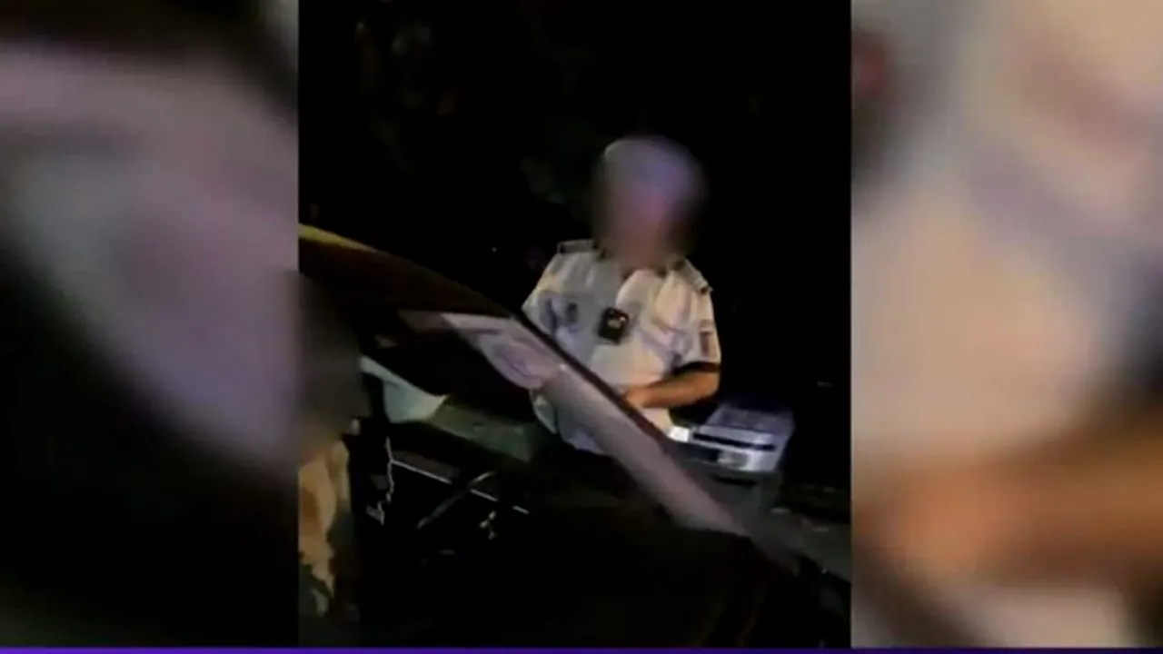 Polițiști, acuzați de mușamalizare, după ce un coleg băut a fost implicat într-un accident: Stăteau cu etilotestul lângă el, dar nu îi spuneau să sufle