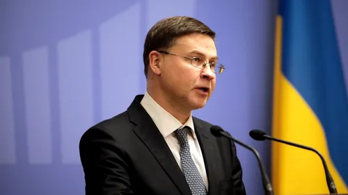 Comisar european: UE se pregătește să impună „sancțiuni inteligente” în privința importurilor de petrol din Rusia