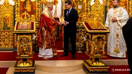 Nicuşor Dan a participat la sărbătorirea HRAMULUI Bisericii Palatului Cotroceni. Ce le-a promis președintele preoților slujitori