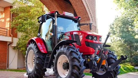 Un bărbat de 57 de ani a murit strivit sub un tractor pe un drum forestier din Vâlcea