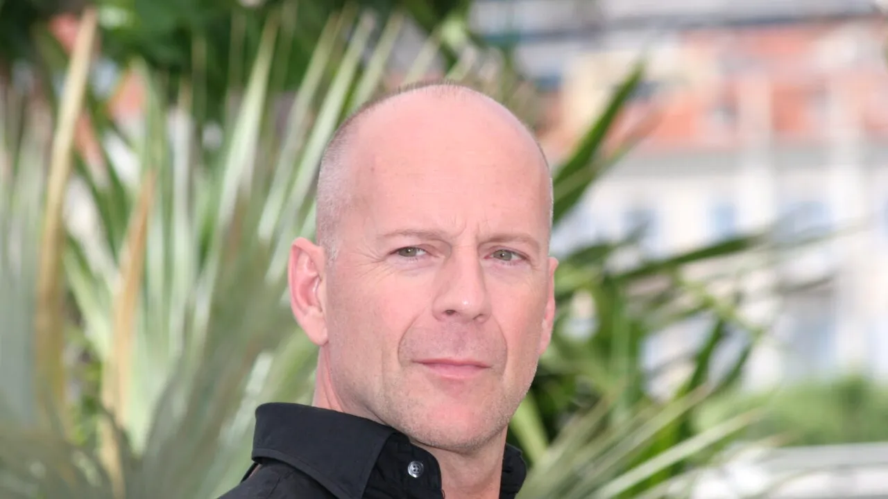 Bruce Willis „nu poate citi, vorbi sau merge”. Starea de sănătate a actorului s-a degradat