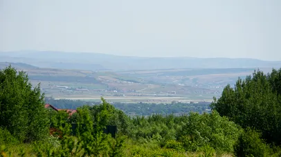 FOTO | Cum arată terenul pe care se va amenaja Parcul Bună Ziua. Se întinde pe 10 ha și are vedere spre Aeroportul Internațional Cluj