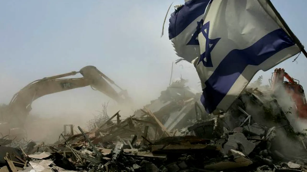 Armata israeliană a demolat casele asasinilor a trei adolescenți israelieni