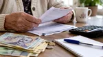 Câți ani trebuie să lucrezi cu carte de muncă, pentru a ajunge la o pensie de 4.000 lei, în funcție de salariul tău