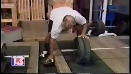 Halterofil în vârstă de 80 de ani, suspendat pentru dopaj
