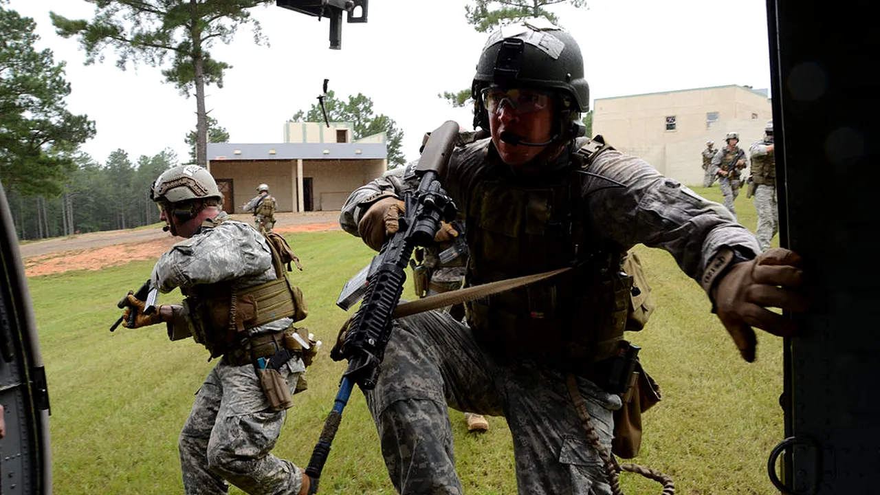 Fost luptător american în „Beretele Verzi”, a pledat vinovat la acuzația de spionaj în favoarea Rusiei! Ce pedeapsă riscă pentru trădare