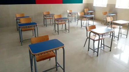 Ministerul Educației: Peste 13.500 de elevi și 4.252 cadre didactice, diagnosticați cu COVID-19. 46 de unități școlare sunt închise