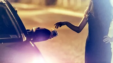 Ce a pățit o escortă româncă, după ce a fost abordată de un ucrainean de 23 de ani. Ce i-a făcut clientul