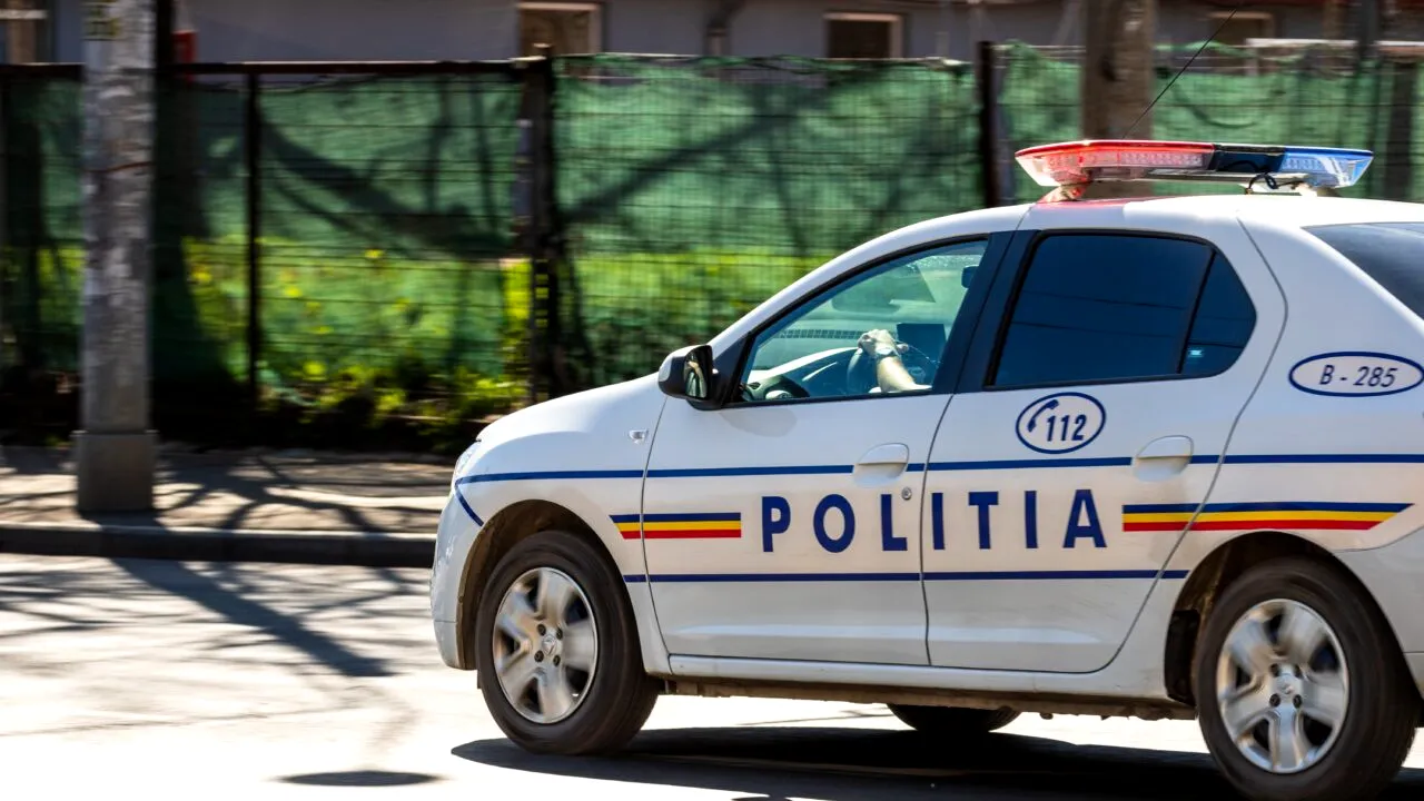 Cum a fost sancționat un șofer de 29 de ani, după ce a rulat cu 204 km/h pe A3 Turda-Borș. Avea și permisul de conducere suspendat