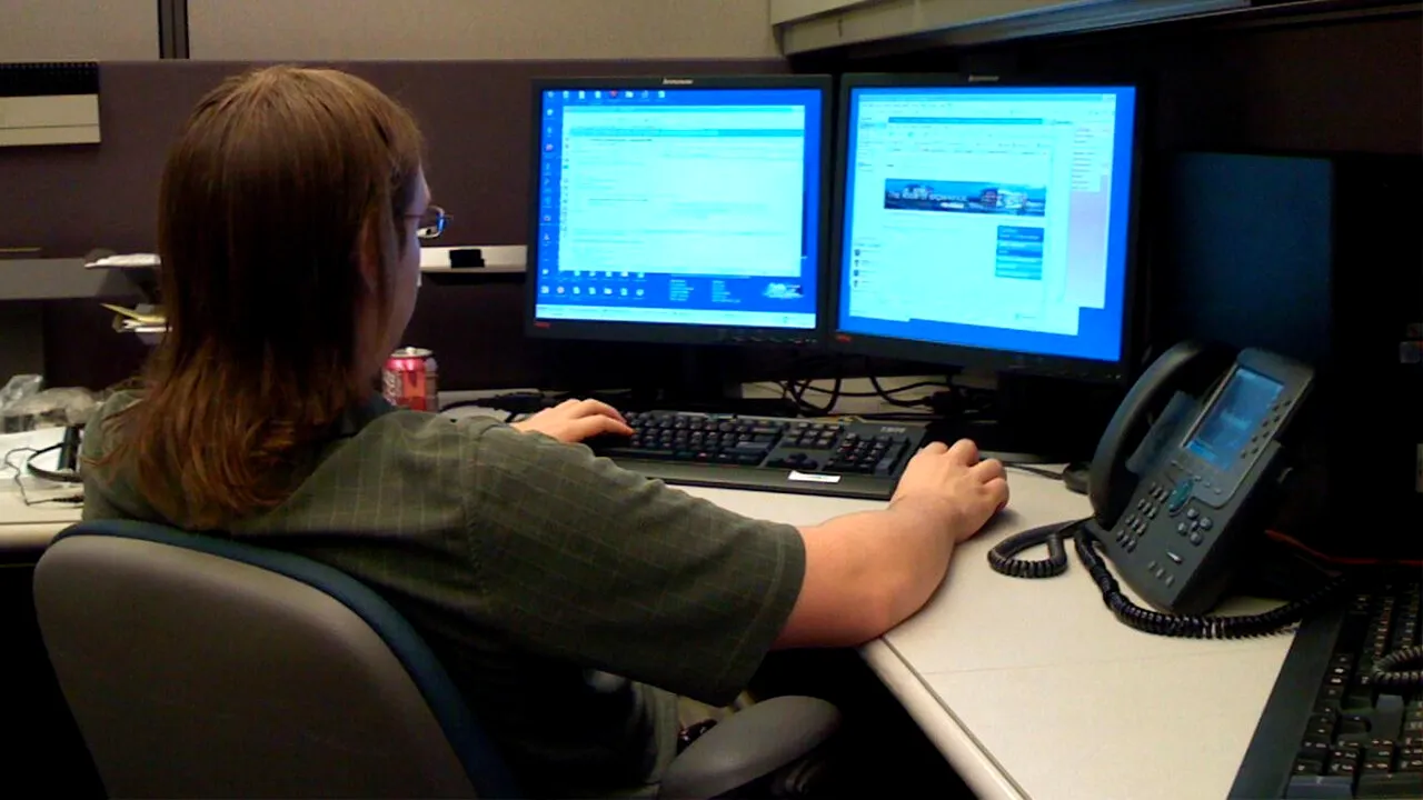 Cum s-a răzbunat un IT-ist clujean pe șefii lui. Fusese concediat prin e-mail, imediat după ce s-a întors din concediu