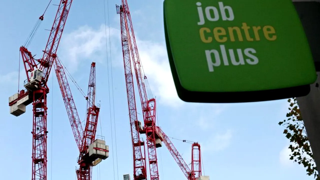 Britanicii nu se înghesuie la un loc de muncă plătit cu 16.000 de lire sterline pe an. Patronul caută candidați și în România