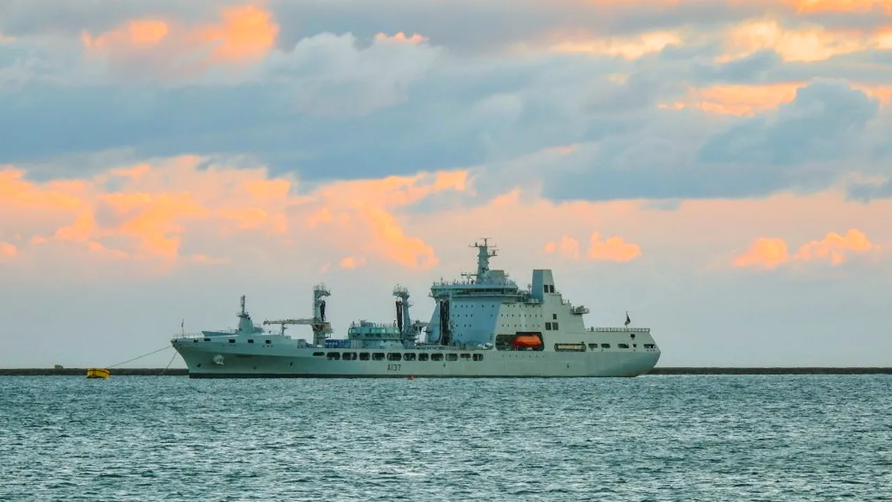 Marina militară britanică este pregătită să protejeze zonele de pescuit în cazul unui eșec al negocierilor privind un acord comercial între Marea Britanie și Uniunea Europeană