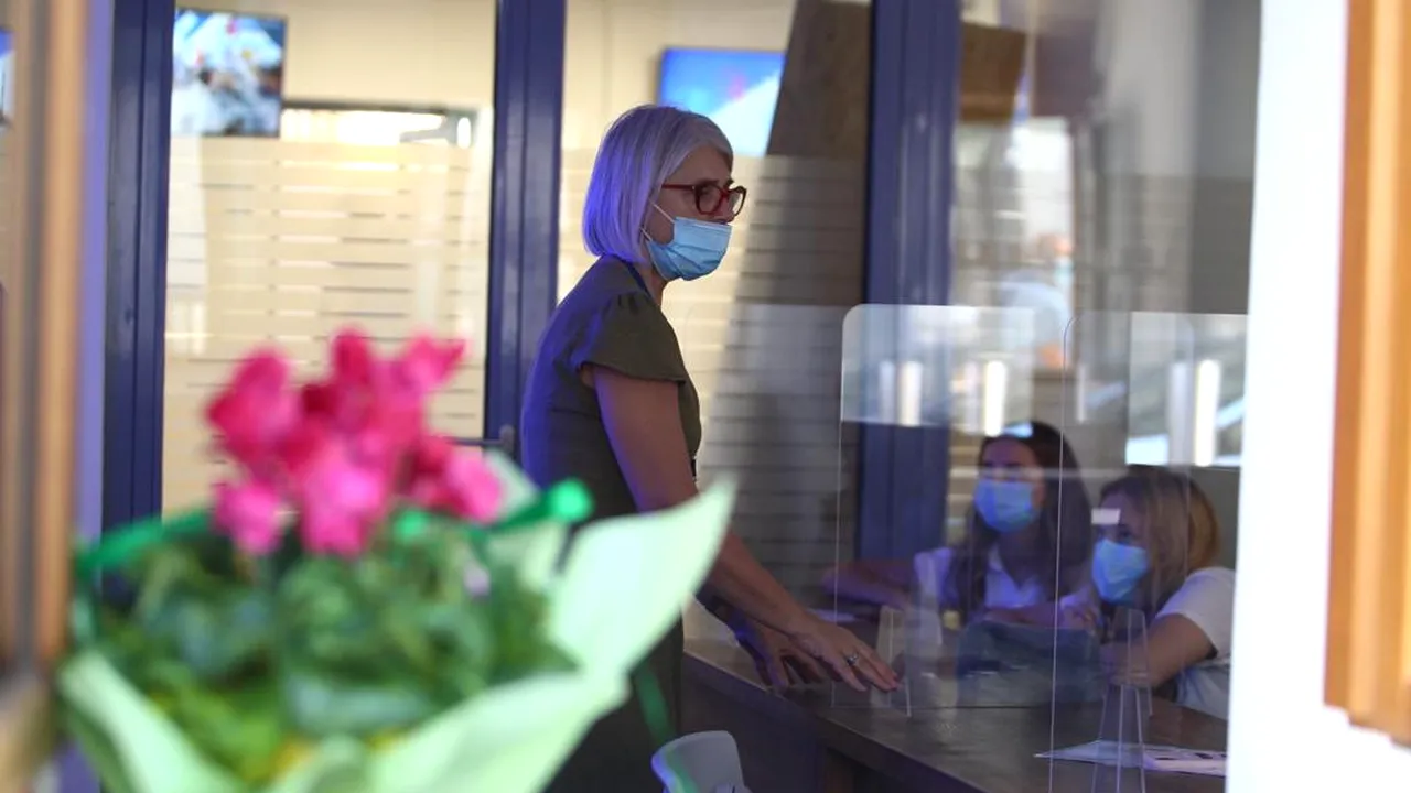 ”Purtarea măștii să fie facultativă în clasele primare, în județele din scenariul verde”. Reacția lui Orban la propunerea făcută de șeful unui consiliu județean