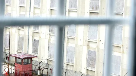 Incendiu la Penitenciarul Poarta Albă. Miron Mitrea, printre cei 50 de deținuți evacuați