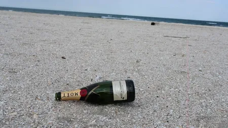 GALERIE FOTO. Imagini dezolante din Mamaia: Cele mai importante atracții sunt pustii, în timp ce turismul românesc așteaptă să fie resuscitat!