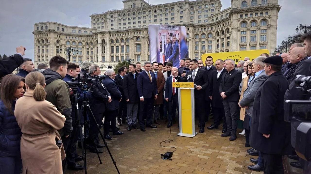 Peste 150 de aleși locali din PNL și PSD trec la AUR / Simion: Mișcarea e în semn de protest față de negocierile pentru comasarea alegerilor