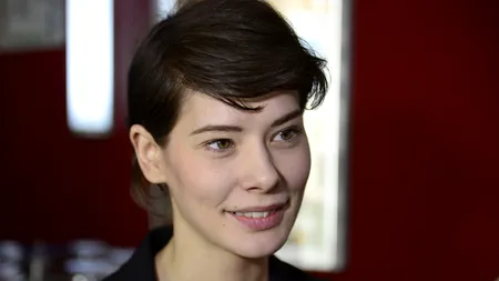 Selfiemania cucerește România. #Selfie69 la Cluj. Principiala Crina Semciuc despre rebela Yasmine