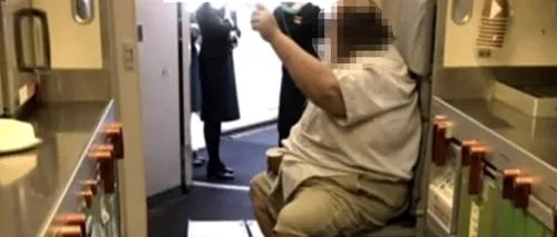 Pasagerul obez care a „traumatizat o stewardesă taiwaneză, cerându-i să-l șteargă la fund, a murit