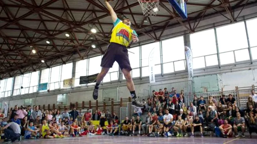 Imagini incredibile surprinse la demonstrația de slam-dunk de la Sport Arena Streetball