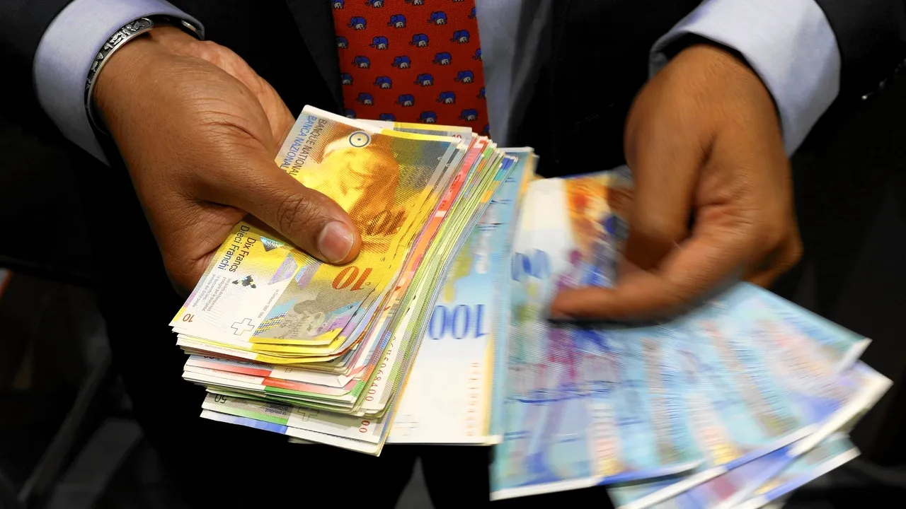 Fitch nu crede că băncile din România vor fi afectate de Legea conversiei creditelor în franci: 