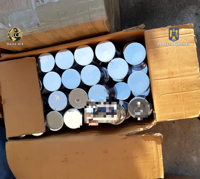 Primul laborator clandestin de anabolizante din România, descoperit la Iași / Sursa foto: IGPR