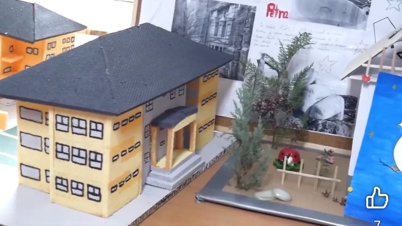 (P)Bazin de înot semi-olimpic la Dobroiești-ILFOV/ Este amenajat în incinta unui campus școlar care se întinde pe 7560 mp