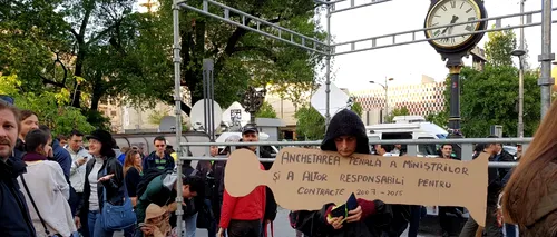 Peste 1.000 de oameni au protestat în București:  Achimaș, pe făraș