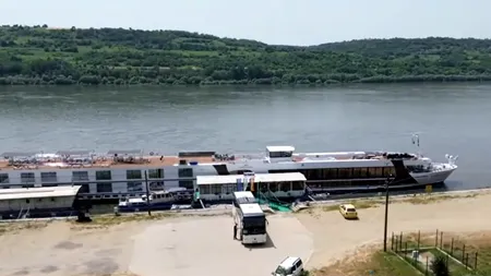 Cum arată locurile părăsite și mizerabile din țara noastră, văzute de turiștii care vin cu croaziera pe DUNĂRE