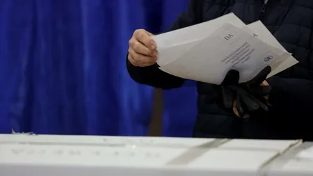 AEP: La ora 11:00 a fost depășit pragul de 2,6 milioane de alegători